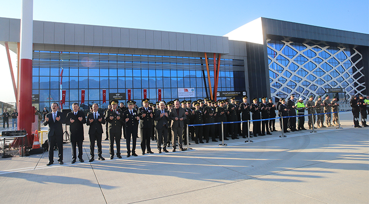 Tokat'ta Şehit Olan Askerin Cenazesi Memleketi Gaziantep'e Uğurlandı 1