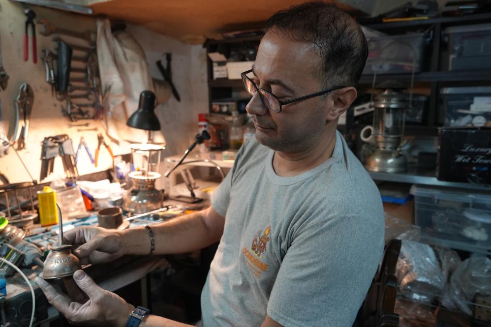 10 Metrekarelik Atölyesinden Türkiye'ye Ulaşıyor3