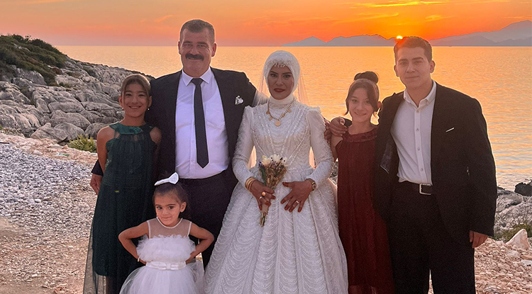 Antalyalı Çift Evlendikten 12 Yıl Sonra Düğün Yaptı 1