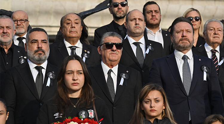 Beşiktaş, Büyük Önder Atatürk'ü Dolmabahçe'de Andı 1
