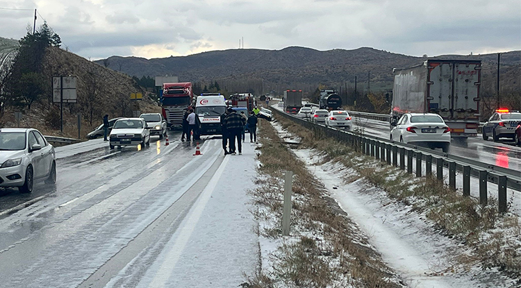 Çorum’da Dolu Yağışı Kazalara Neden Oldu 10 Yaralı 1