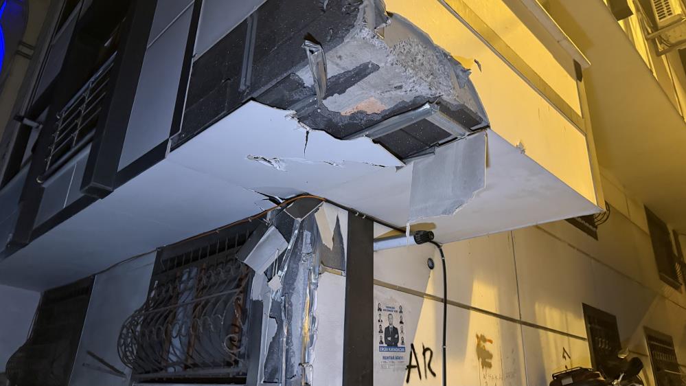 Eyüpsultan'da Sokağa Dalan Vinç Dehşet Saçtı1