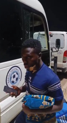 Nijerya Ligi’nde Kan Donduran Olay Taraftarlar Futbolcunun Boğazını Kesti 1