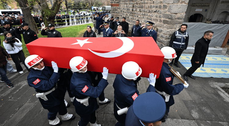 Türkiye, Gürcistan’daki Uçak Kazasında Şehit Olan Askerlerini Uğurluyor