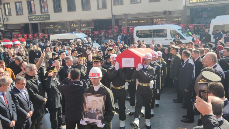 Türkiye Şehitlerini Uğurluyor13