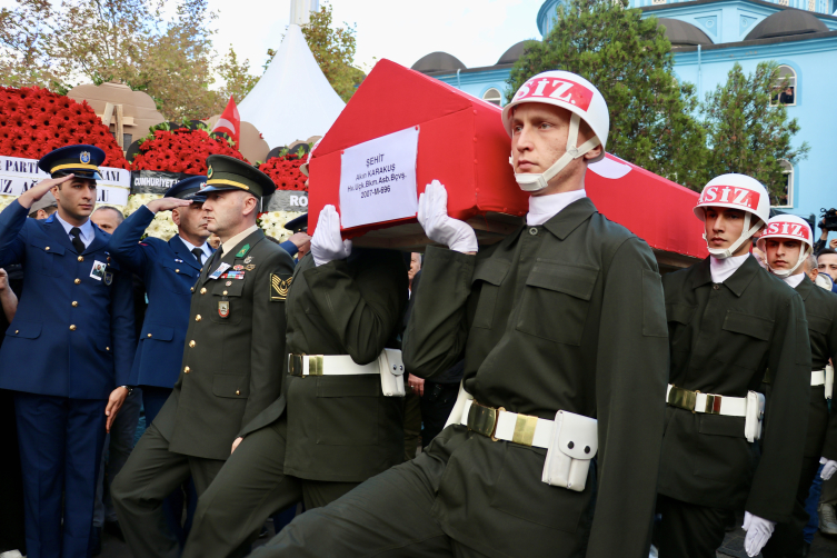 Türkiye Şehitlerini Uğurluyor1410