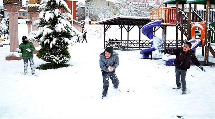 Yılbaşı Tatili Ne Zaman 1 Ocak 2026 Resmi Tatil Mi 1 Ocak Hangi Güne Denk Geliyor