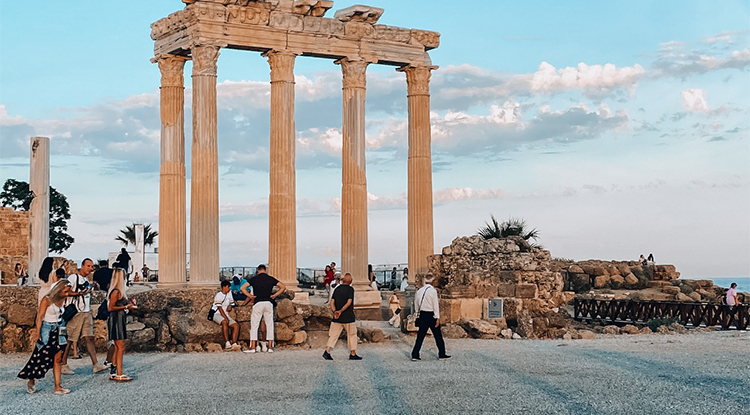 2024 Yılında Turizm Amaçlı Toplam Tüketim Değeri Yaklaşık 4 Trilyon Lira Olarak Belirlendi 2