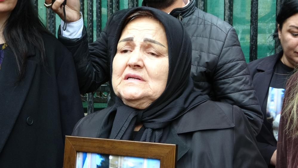 Antalya'da 9 Kurşunlu Kadın Cinayetinde Iyi Hal Indirimi Anneyi Gözyaşlarına Boğdu