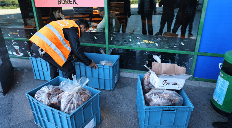 Bu Kadarı Pes Dedirtti Yolcu Otobüsüyle Kırmızı Et Ve Köfte Taşıdılar2
