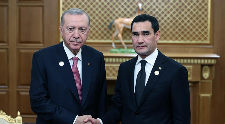 Cumhurbaşkanı Erdoğan’dan Türkmenistan’da Diplomasi Trafiği 1