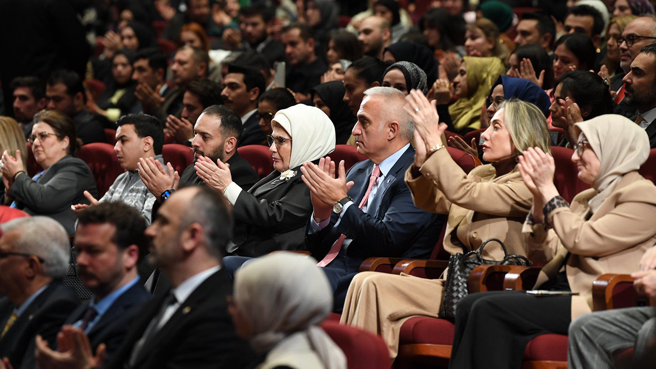 E M İ N E E R D O Ğ A N U N U T M A D I U N U T T U R M A D I 5