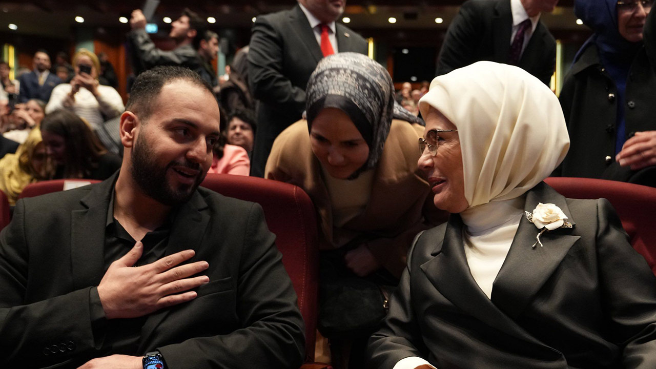 E M İ N E E R D O Ğ A N U N U T M A D I U N U T T U R M A D I