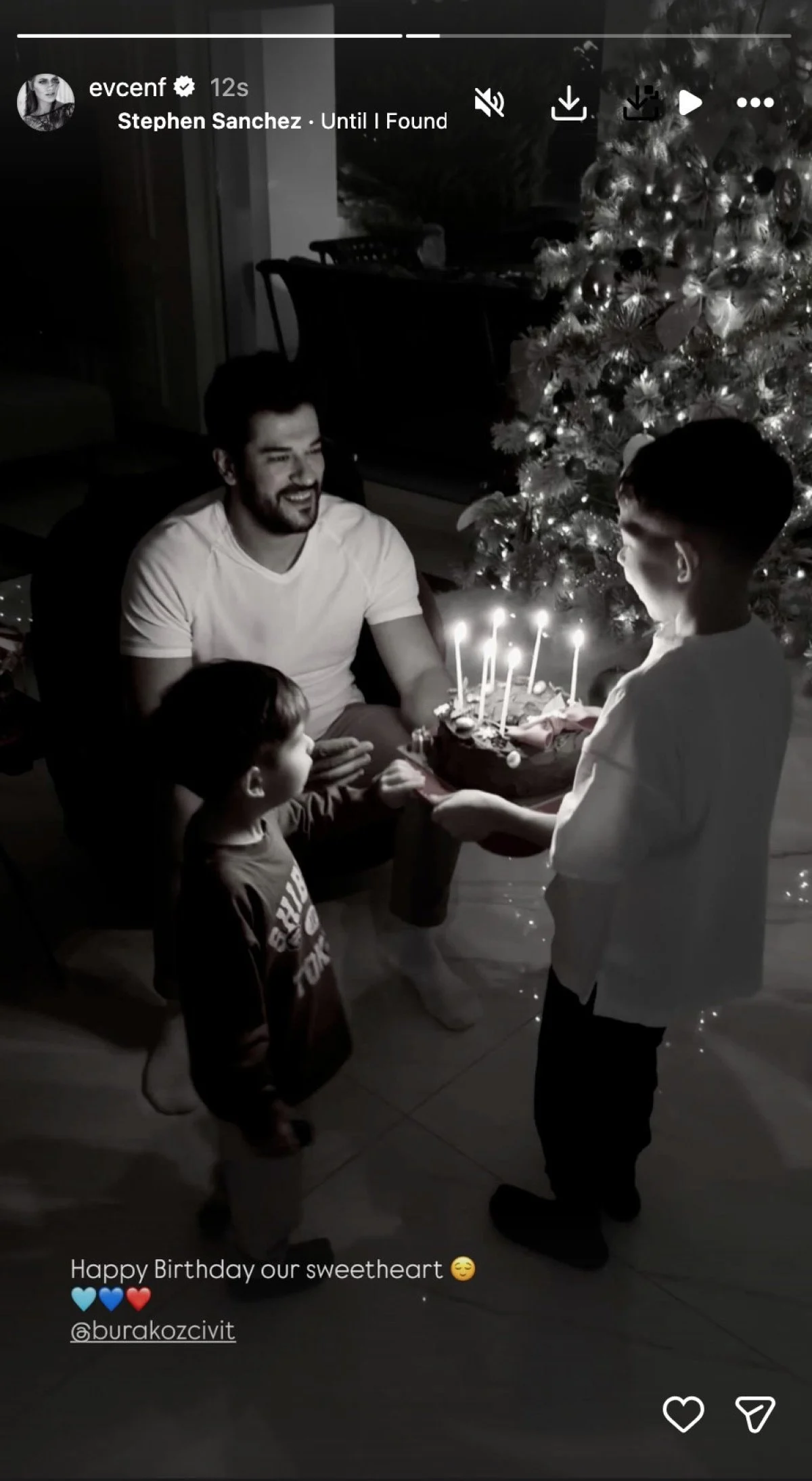 Fahriye Evcen’den Burak Özçivit’e Romantik Doğum Günü Mesajı