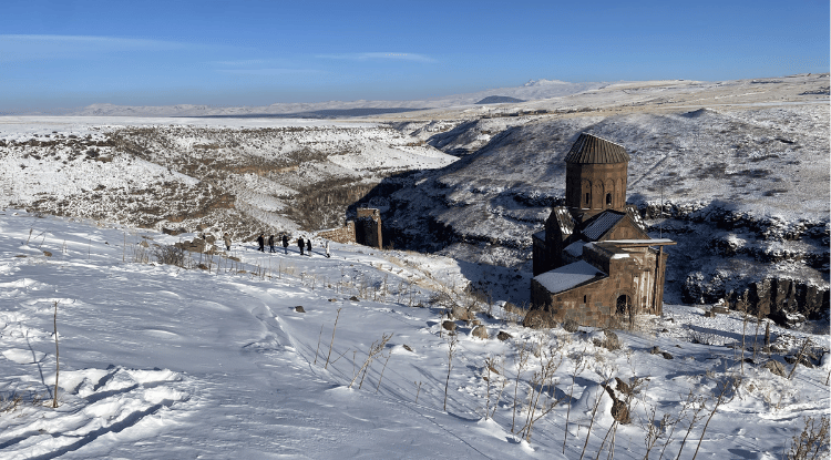 Kars'taki Ani Ören Yeri, Beyaza Büründü1
