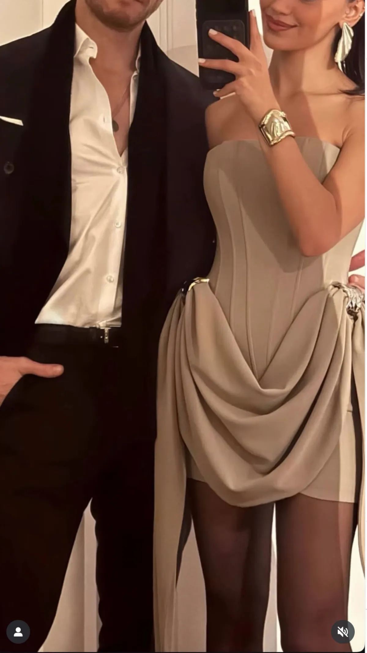 Kerem Bürsin Ve Selin Yağcıoğlu’ndan Ilk Aşk Pozu