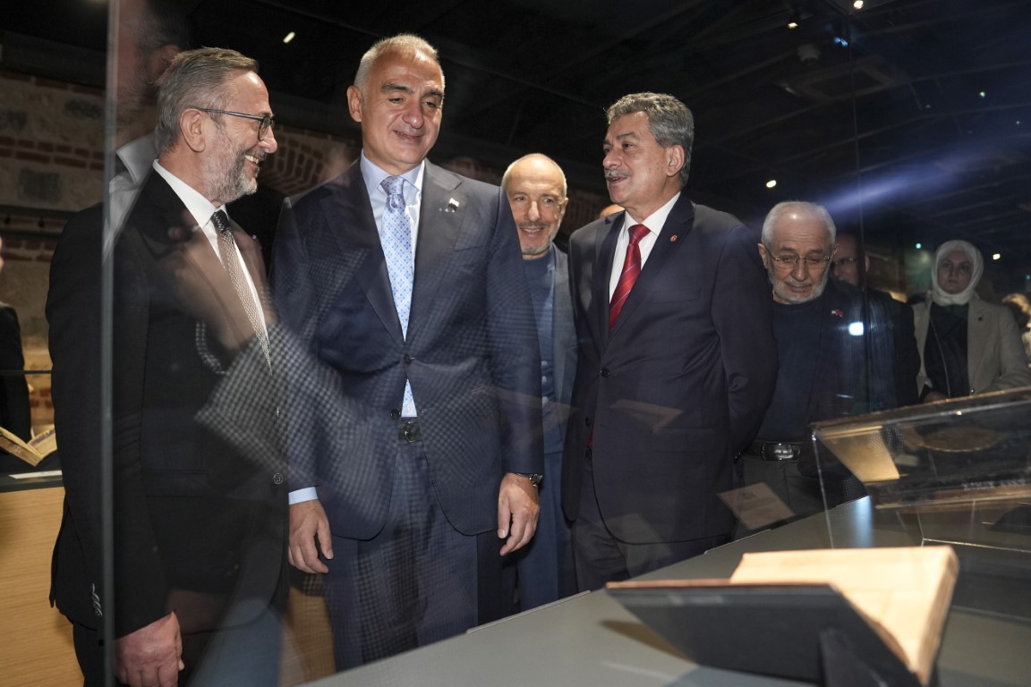 Mana Ve Nakış Müzehhep Mesneviler Yazma Eser Sergisi Açıldı (3)