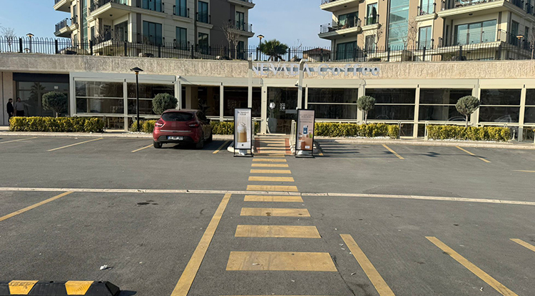 Master Chef Şampiyonu Serhat Doğramacı'nın Yeni Açılan Işletmesine Silahlı Saldırı 1