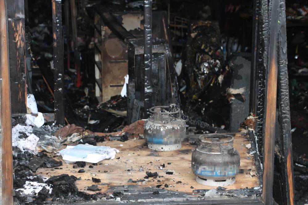 Veresiye Alamadığı Için Bakkalı Ateşe Verdi1