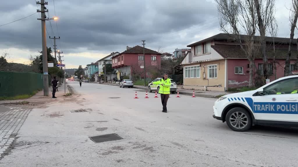 Yalova'da Deaş Operasyonunda Polislere Ateş Açıldı1