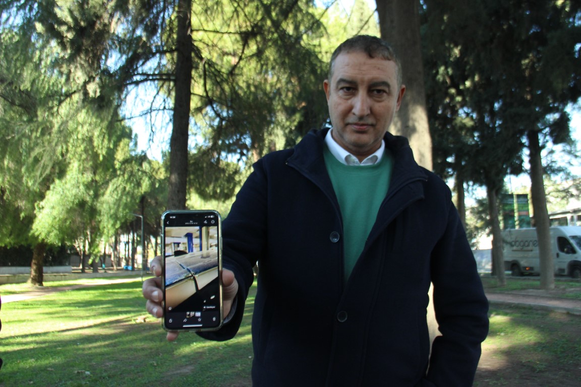 Yol Kenarına Yıldırım Düştü, Milyonluk Otomobil Hurdaya Döndü! (1)