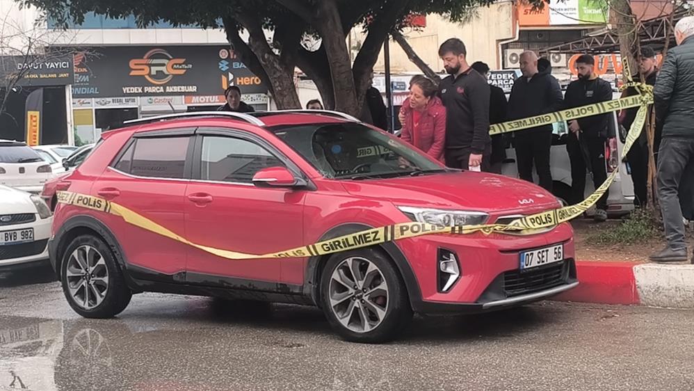 Aracın Içinde Ölü Bulundu1