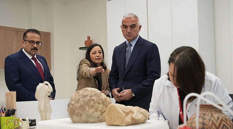 Bakan Ersoy Kültür Varlığı Kaçakçılığıyla Mücadelede Kararlılıkla Yol Alıyoruz 2