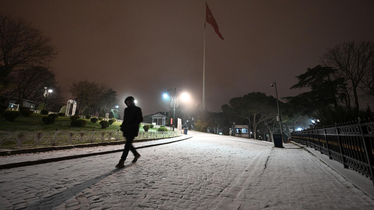 İstanbul'da Kar Yağışı Etkili Oldu