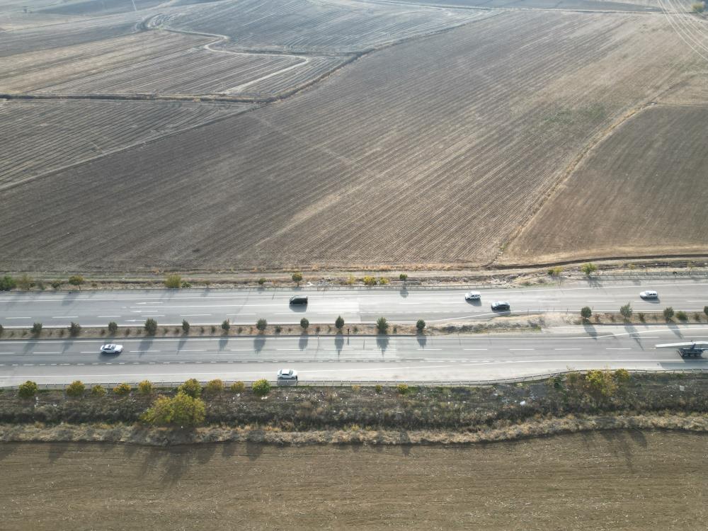 Kahramanmaraş’ta Depremde 7 Metre Kayan Yol Dikkat Çekiyor2