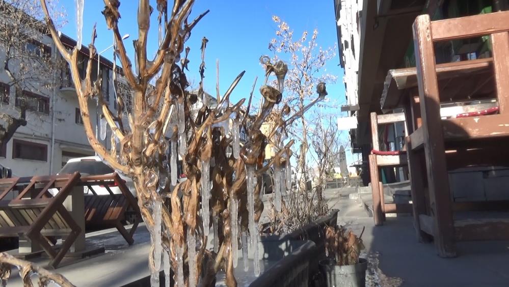 Kars Buz Tuttu Termometreler Eksi 28’I Gösterdi1