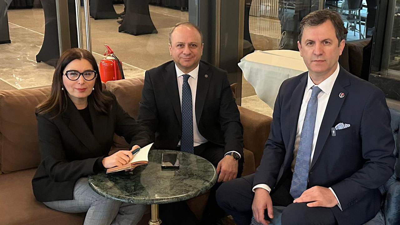 Lamia Ayhan Türker Yörükçüoğlu Emin Serin