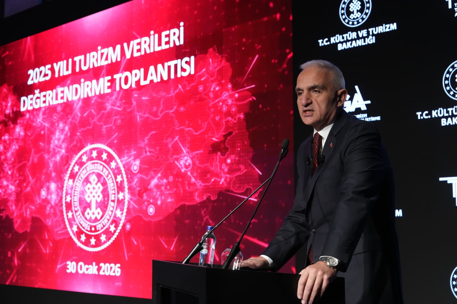 02 Kültür Turi̇zm Bakani Mehmet Nuri̇ Ersoy