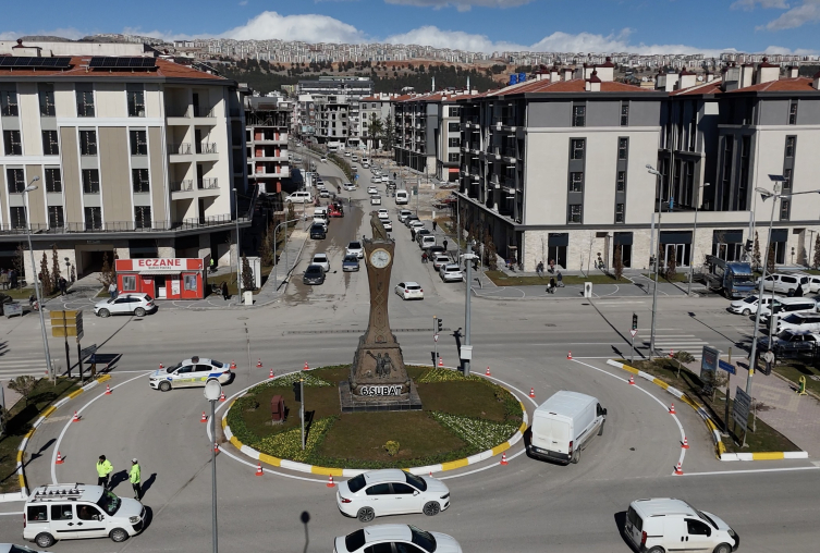 Adıyaman’da Saat Kulesi 3 Yıldır 04.17’Yi Gösteriyor1