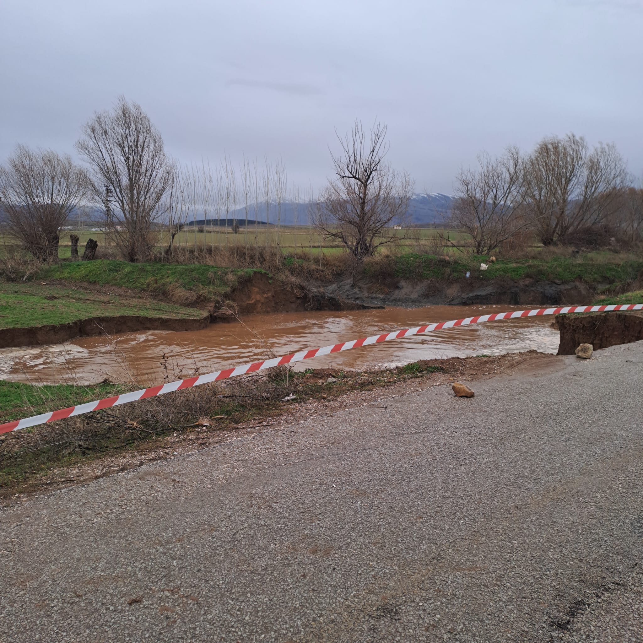 Afyonkarahisar'da Dere Yatağı Çöktü1