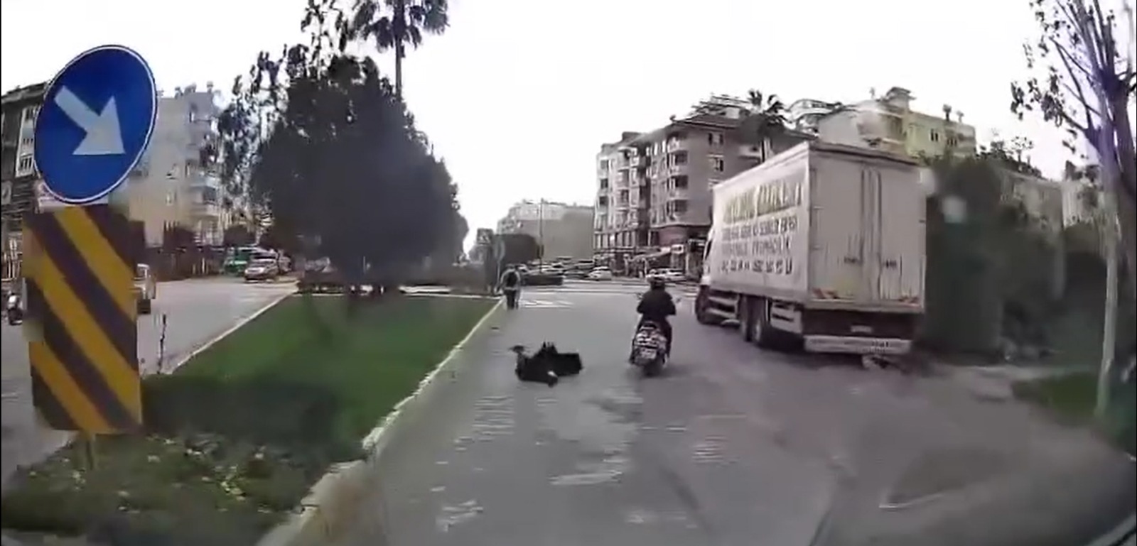 Alanyada Bozuk Yollar Ölüme Davetiye Çıkarıyor1