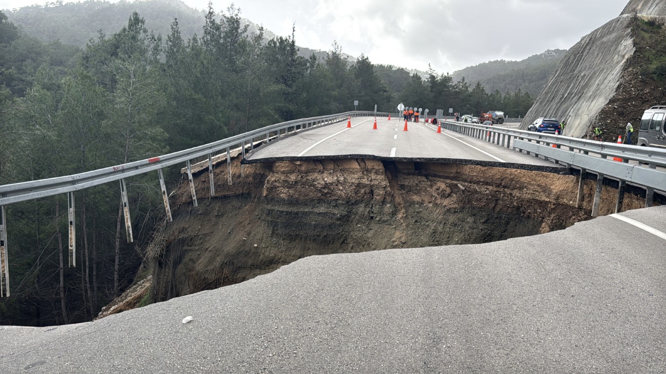 Antalya Yol Göç (1)