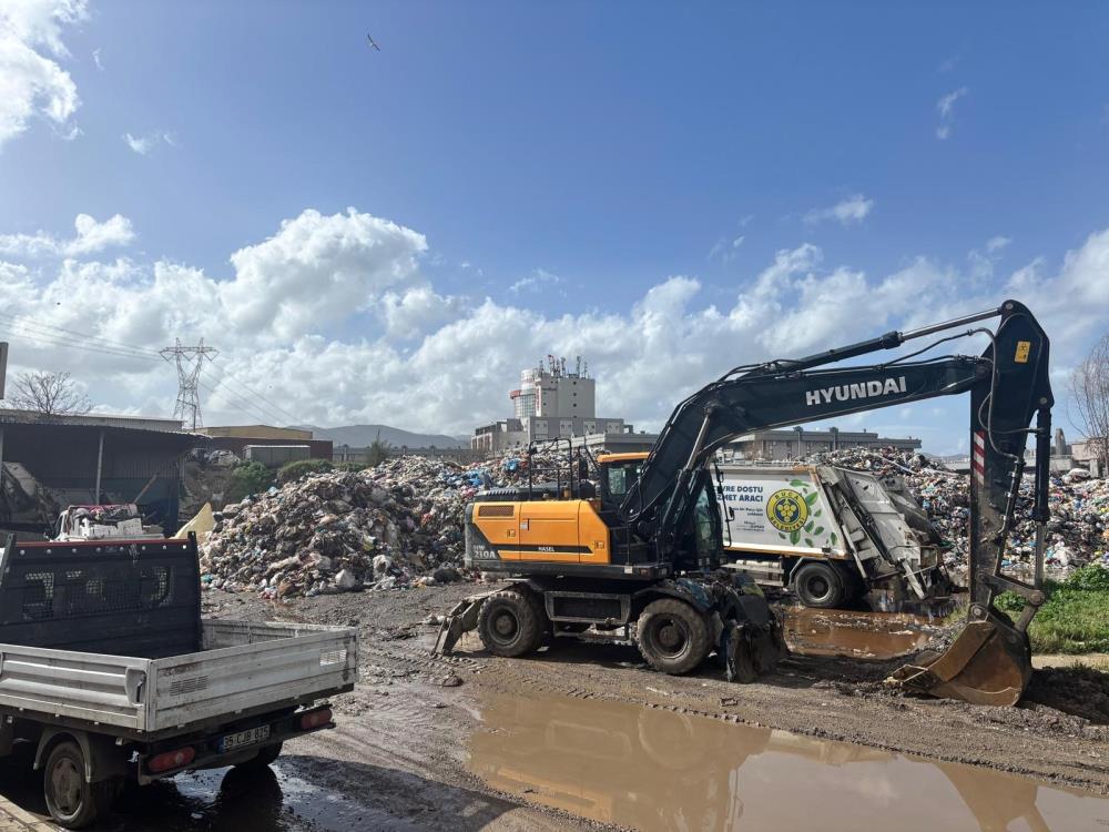 Atıkları Usulsüz Depolayan Buca Ve Foça Belediyelerine 9,4 Milyon Lira Ceza Uygulandı1
