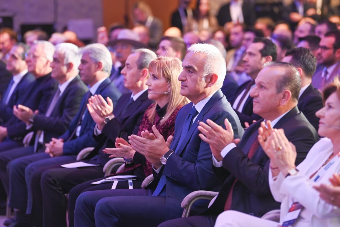 Bakan Ersoy Tif 2026 Turi̇zm Yatirim Forumu’nda Konuştu (6)