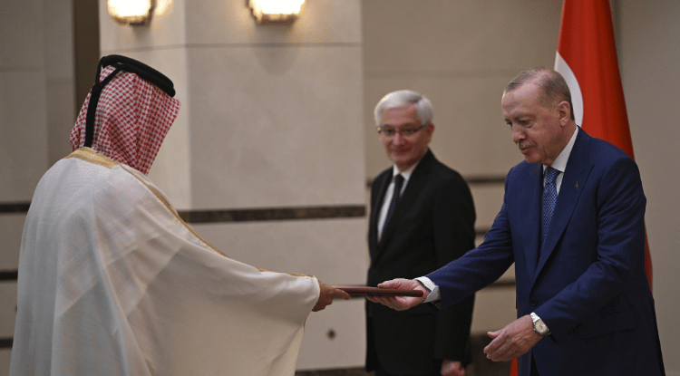 Cumhurbaşkanı Erdoğan, 3 Ülkenin Büyükelçisini Kabul Etti1