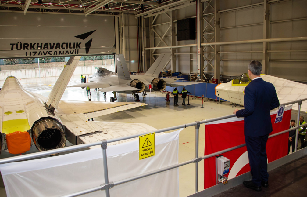 Haluk Görgün, Kaan Hangarını Ziyaret Etti3