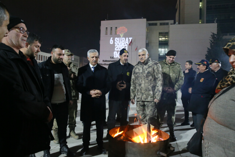 Kahramanmaraş'ta Depremlerde Hayatını Kaybedenler Anıldı2