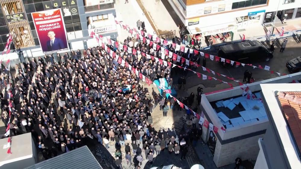 Özgür Özel'i Şoke Eden Manzara! Beklediği Ilgiliyi Göremedi...1