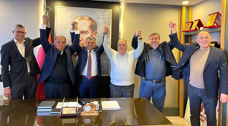 B A Y R A M B İ T T İ T E M P O V A K T İ! 2