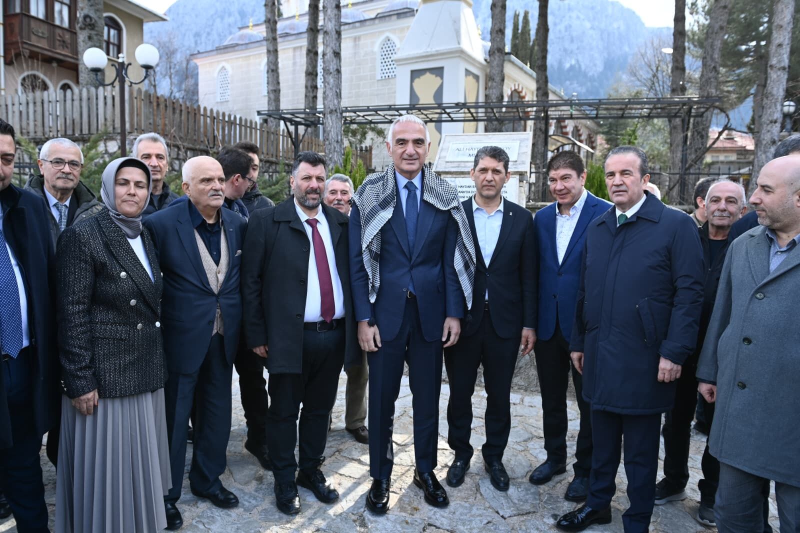 Bakan Ersoy Hemşehrileriyle Iftar Sofrasında Bir Araya Geldi3