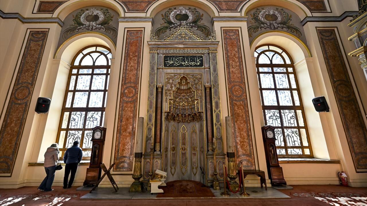 Boğaz’ın Incilerinden Biri ‘Dolmabahçe Camisi’8