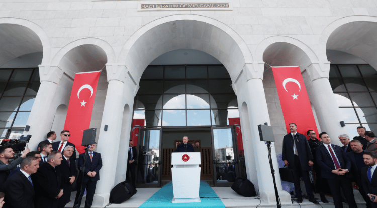 Cumhurbaşkanı Erdoğan, Hacı İbrahim Demir Camisi Açılış Programı'na Katıldı2