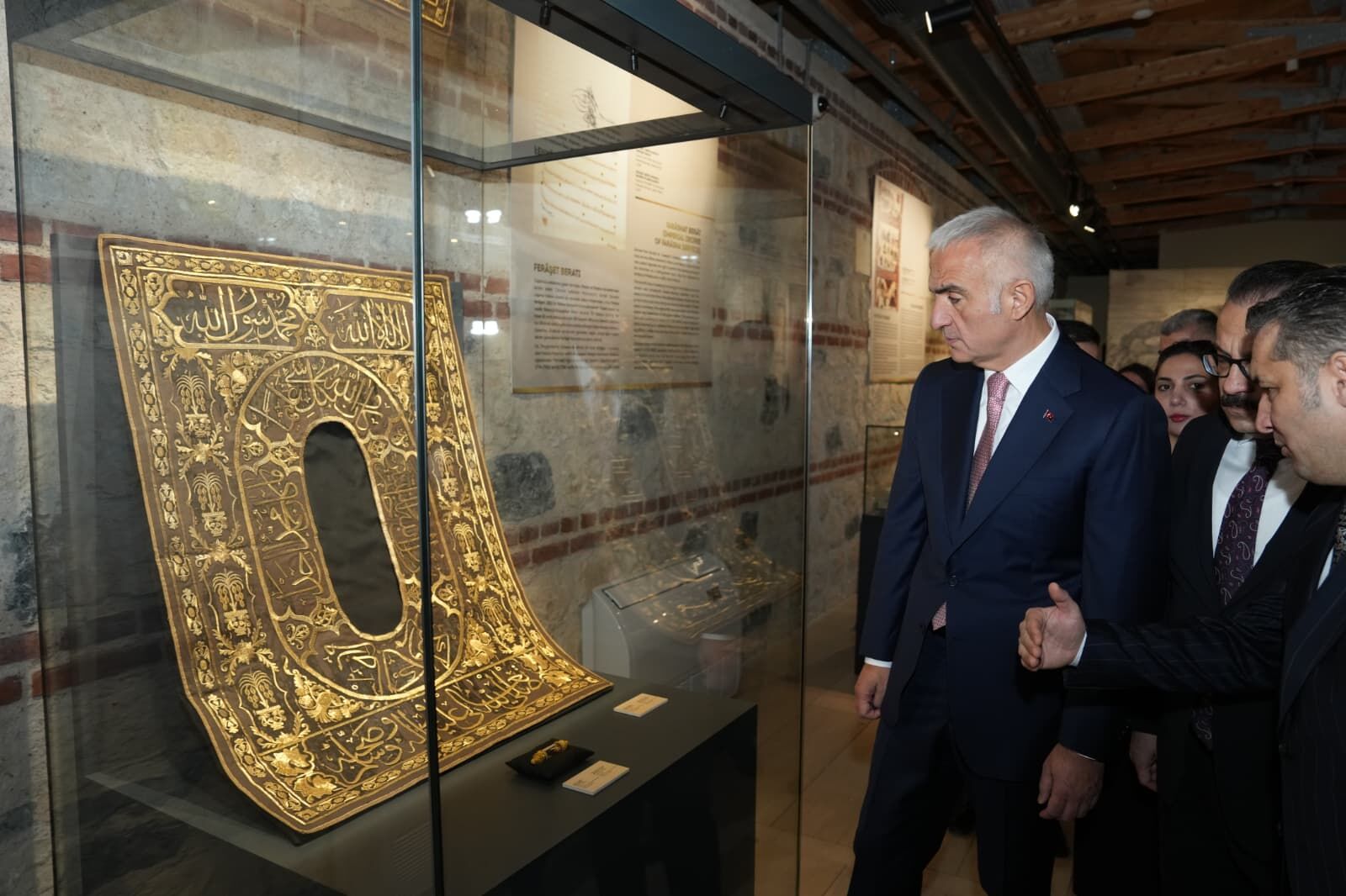 Kutsal Emanetler Sergi̇si̇ Görsel (6)