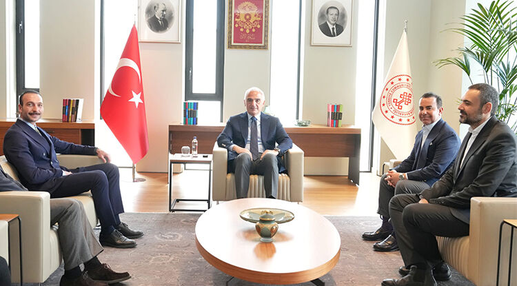 Bakan Ersoy Görkem Sevindik'in Ortaya Koyduğu Insani Duruşun Yanındayız