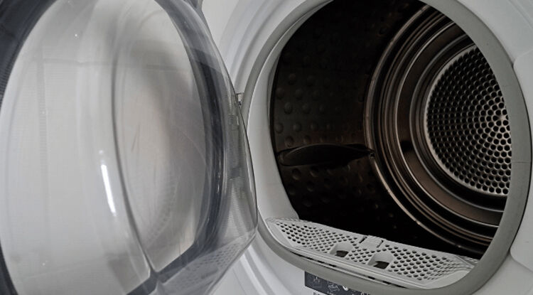 Çamaşır Makinesi Neden Kokar 1