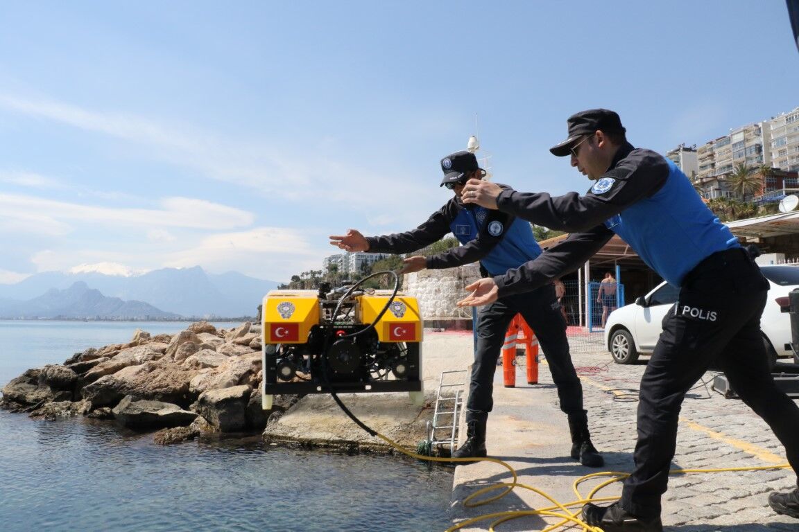 Can Kurtarmak Için Saniyelerle Yarışıyorlar.. (8)